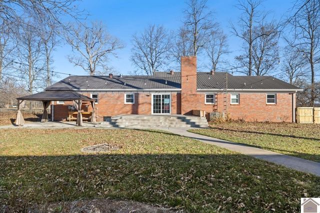 8189 State Route 94 W., Murray, KY 42071