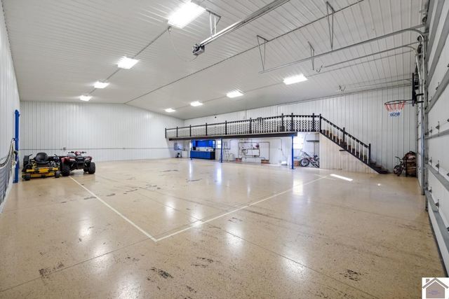 8189 State Route 94 W., Murray, KY 42071