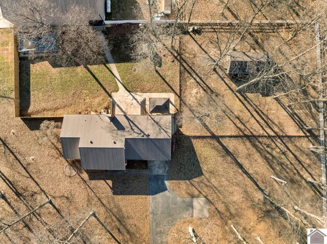 8189 State Route 94 W., Murray, KY 42071