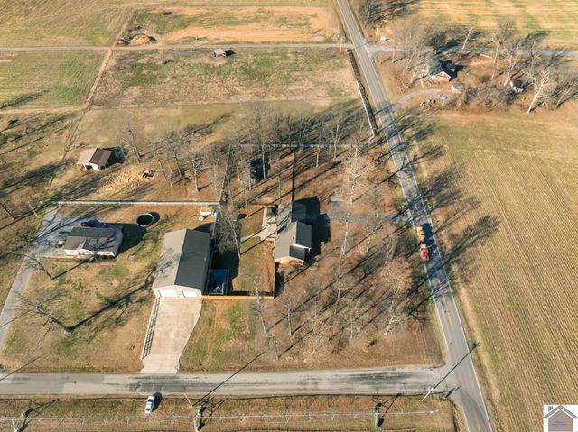 8189 State Route 94 W., Murray, KY 42071