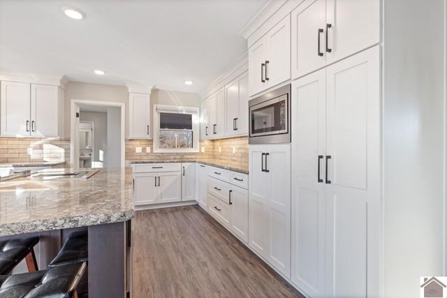 8189 State Route 94 W., Murray, KY 42071