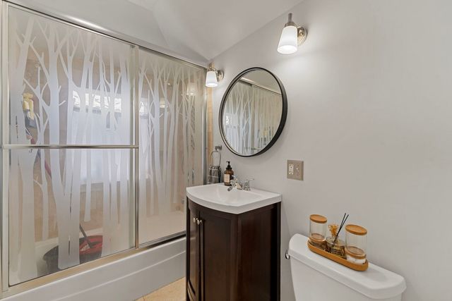 1514 N 22nd Avenue, Melrose Park, IL 60160