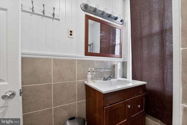 3127 LAWNVIEW AVE, Baltimore, MD 21213