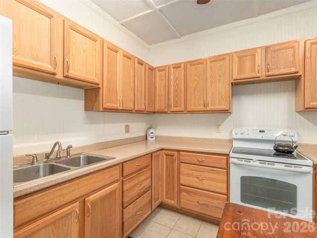 1120 Jacobs Branch Road, Franklin, NC 28734