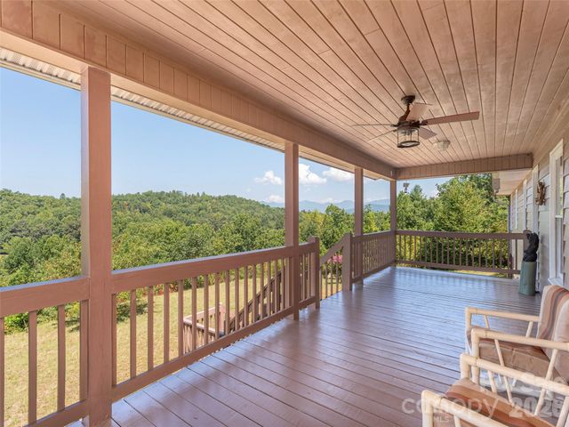 1120 Jacobs Branch Road, Franklin, NC 28734