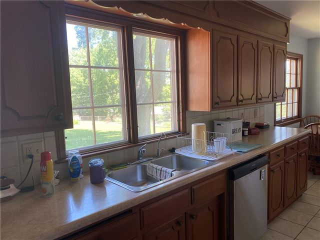 2805 N 66th Terrace, Kansas City, KS 66104