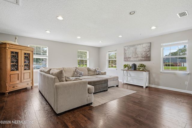 15203 LANDMARK Circle N, Jacksonville, FL 32226