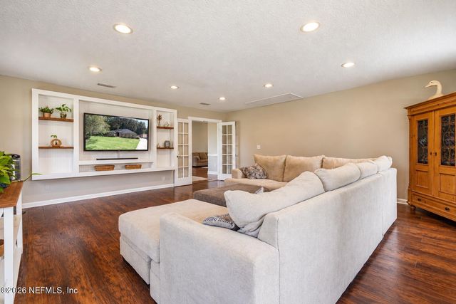 15203 LANDMARK Circle N, Jacksonville, FL 32226