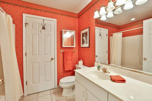 10 Cove Court, Hamilton, OH 45013