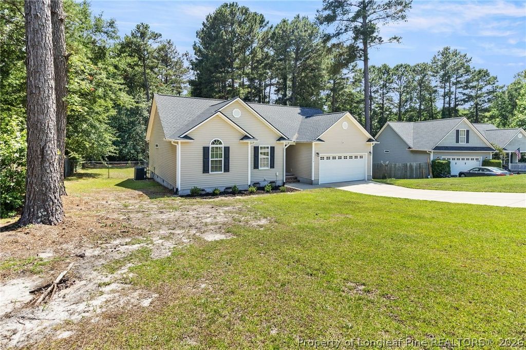 116 Smokey Mountain Drive, Raeford, NC 28376 — photo 2