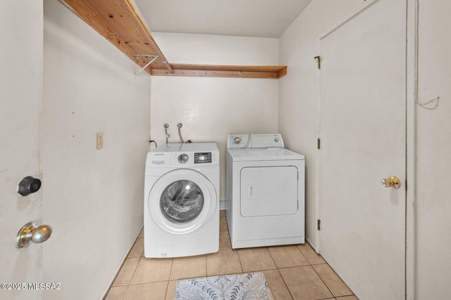 3841 N Four Winds Drive, Tucson, AZ 85750