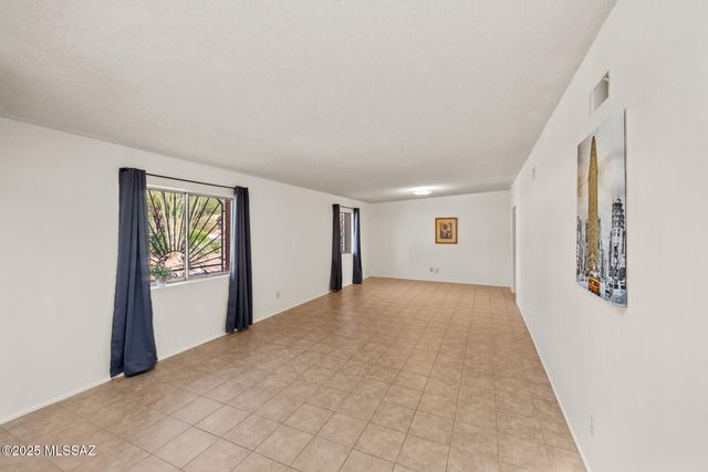 3841 N Four Winds Drive, Tucson, AZ 85750