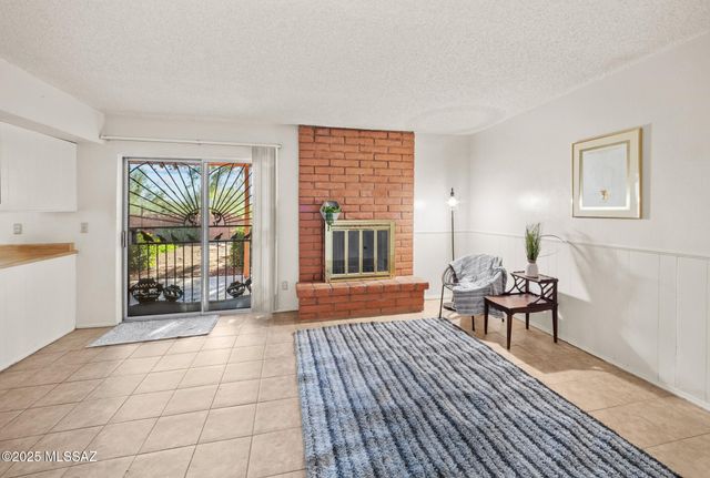 3841 N Four Winds Drive, Tucson, AZ 85750