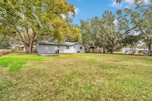 13713 WALDEN SHEFFIELD ROAD, Dover, FL 33527