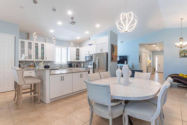 9663 Great Egret Court, West Palm Beach, FL 33411