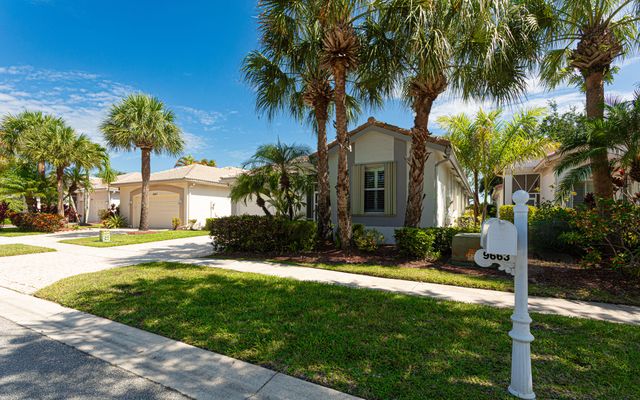 9663 Great Egret Court, West Palm Beach, FL 33411