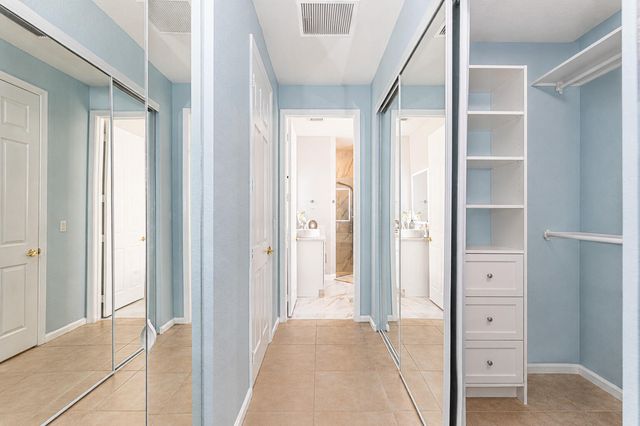 9663 Great Egret Court, West Palm Beach, FL 33411