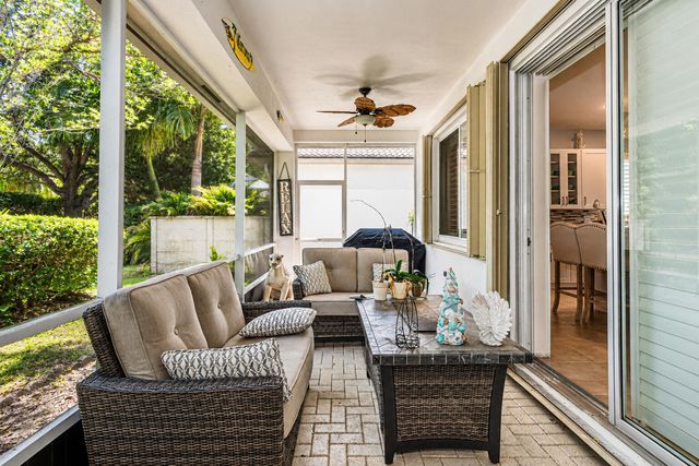 9663 Great Egret Court, West Palm Beach, FL 33411