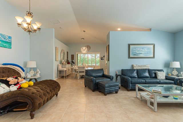 9663 Great Egret Court, West Palm Beach, FL 33411