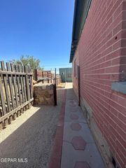 4640 La Luz Avenue B, El Paso, TX 79903