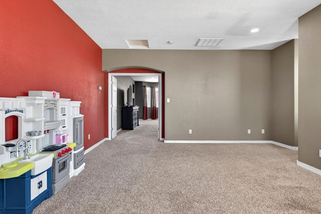 7115 Las Nutrias Road NW, Albuquerque, NM 87114