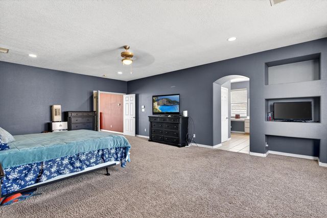 7115 Las Nutrias Road NW, Albuquerque, NM 87114