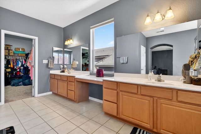 7115 Las Nutrias Road NW, Albuquerque, NM 87114