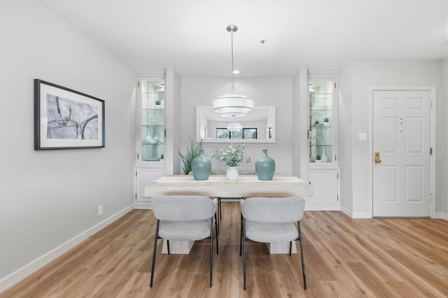 793 Elm Street 17, San Carlos, CA 94070