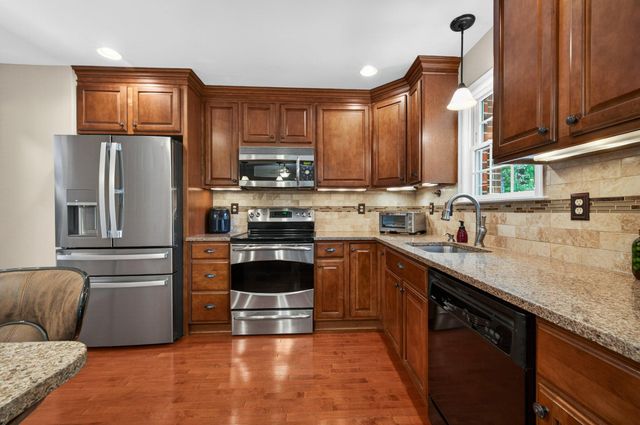 11737 DRY RIVER CT, Reston, VA 20191