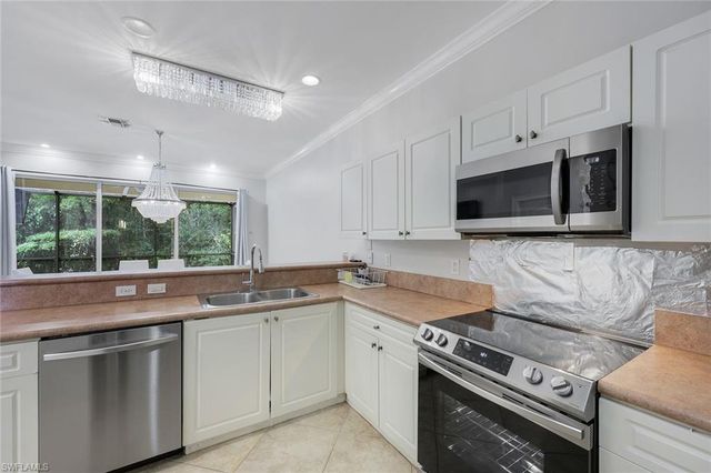 10253 S Silver Palm DR, Estero, FL 33928