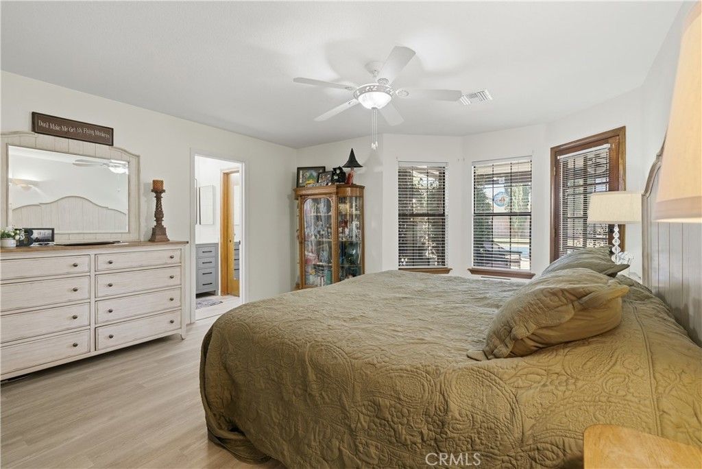 Image 11 of property listing at 43022 Sachs, Lancaster, CA 93536