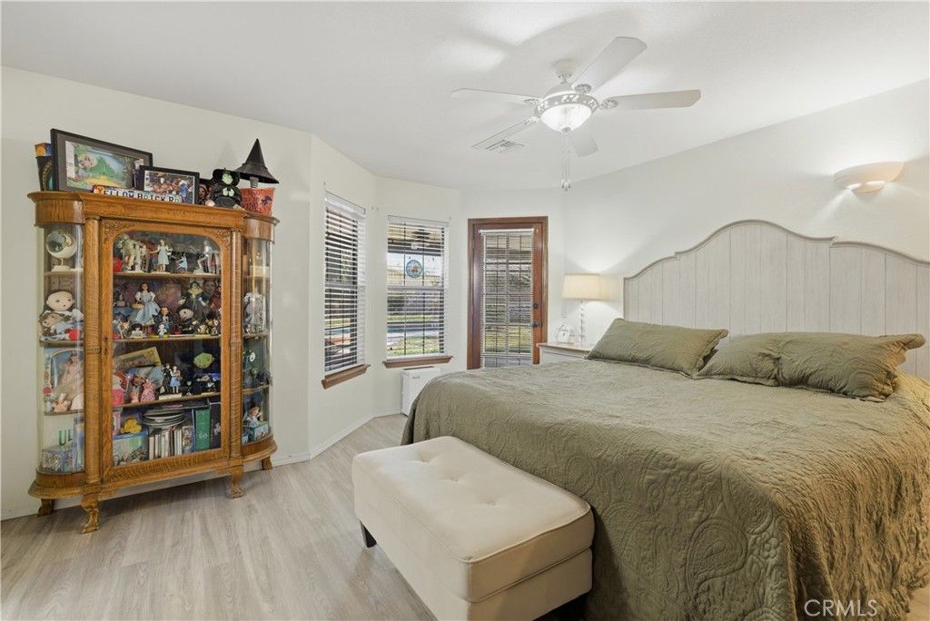 Image 12 of property listing at 43022 Sachs, Lancaster, CA 93536