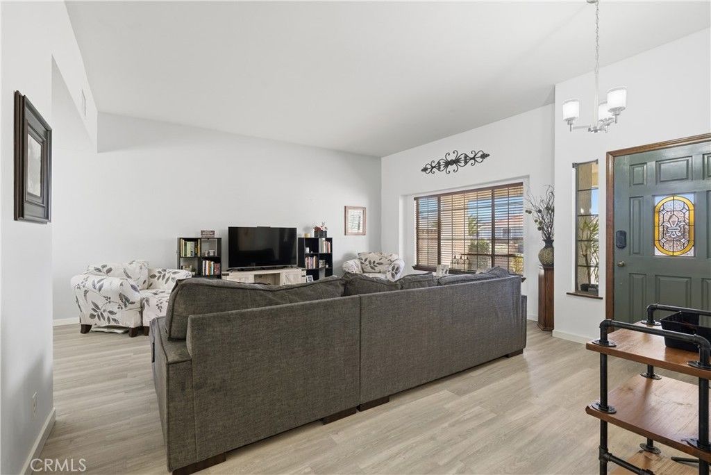 Image 4 of property listing at 43022 Sachs, Lancaster, CA 93536