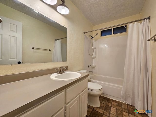 2910 Transit Drive, Killeen, TX 76543