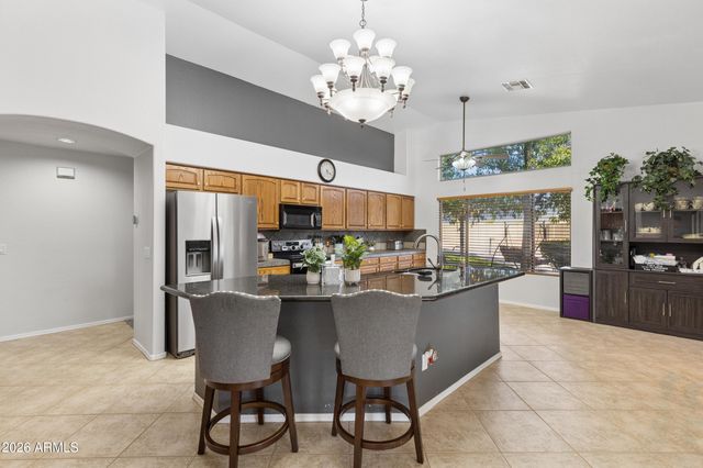2637 E CARLA VISTA Drive, Gilbert, AZ 85295