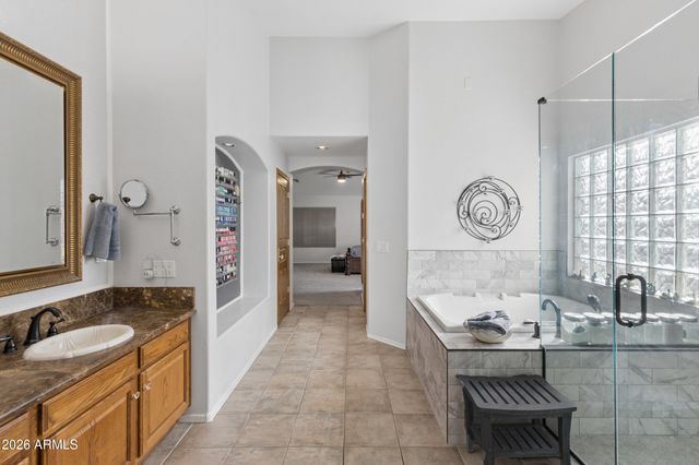 2637 E CARLA VISTA Drive, Gilbert, AZ 85295