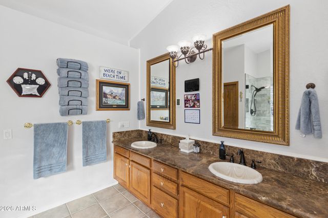 2637 E CARLA VISTA Drive, Gilbert, AZ 85295