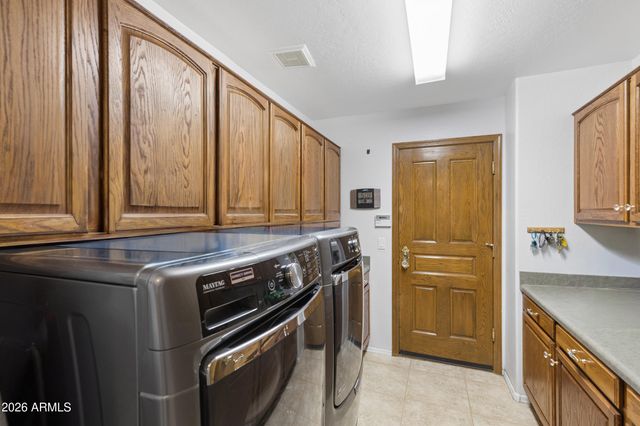 2637 E CARLA VISTA Drive, Gilbert, AZ 85295