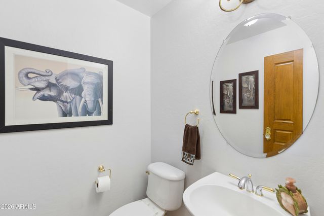 2637 E CARLA VISTA Drive, Gilbert, AZ 85295