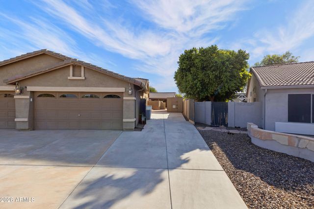 2637 E CARLA VISTA Drive, Gilbert, AZ 85295