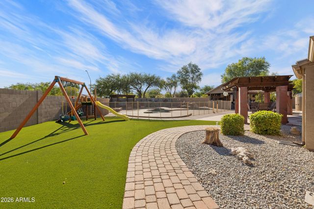 2637 E CARLA VISTA Drive, Gilbert, AZ 85295
