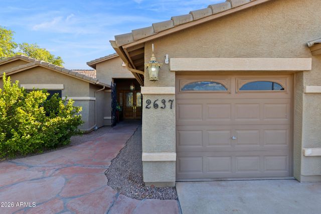 2637 E CARLA VISTA Drive, Gilbert, AZ 85295