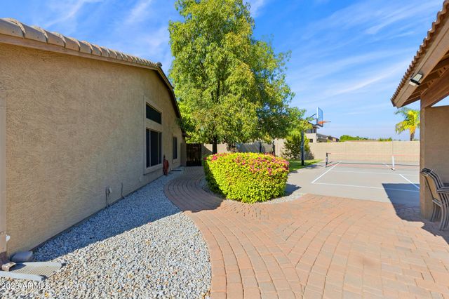 2637 E CARLA VISTA Drive, Gilbert, AZ 85295