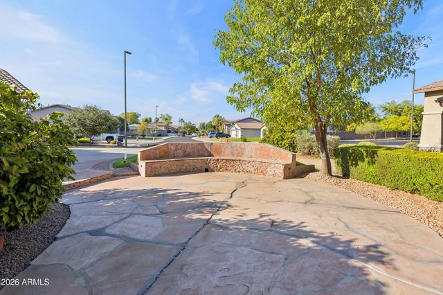 2637 E CARLA VISTA Drive, Gilbert, AZ 85295