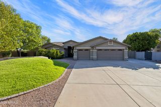 2637 E CARLA VISTA Drive, Gilbert, AZ 85295