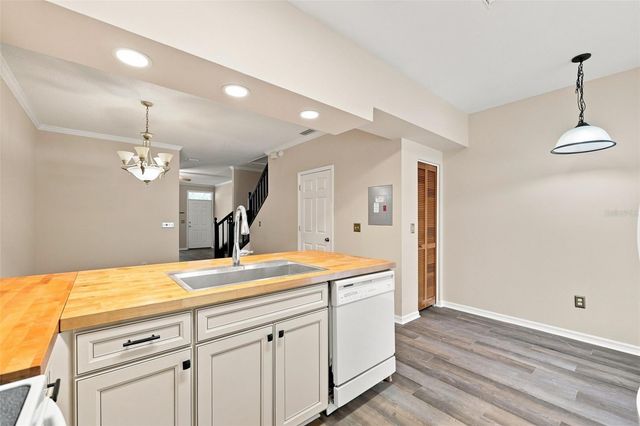 2725 PENZANCE STREET, Palm Harbor, FL 34684