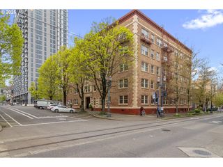 709 Sw 16TH Ave 411, Portland, OR 97205