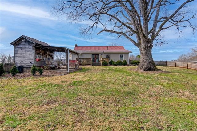 1182 Rosebud Road, Walnut Cove, NC 27052