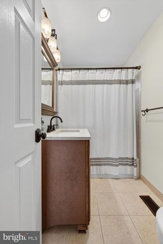 415 3RD AVE, Haddon Heights, NJ 08035