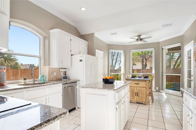 613 Saddleback Lane, Flower Mound, TX 75028